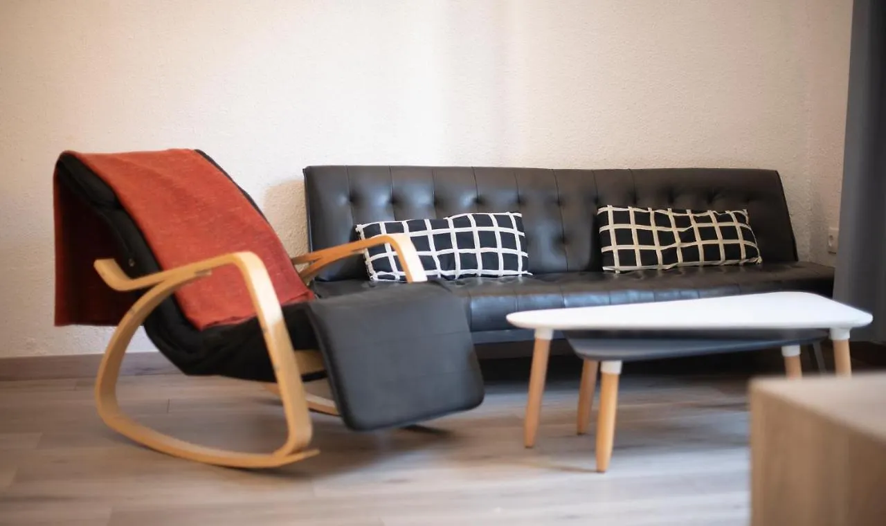 Tarracohomes, Th157 Estudio Contemporaneo Sedassos Tarragona