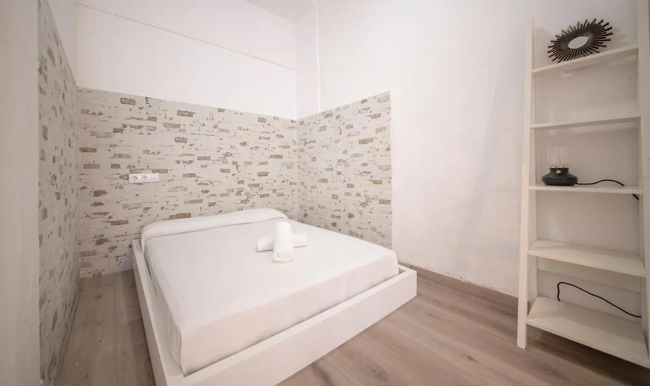Tarracohomes, Th157 Estudio Contemporaneo Sedassos Tarragona