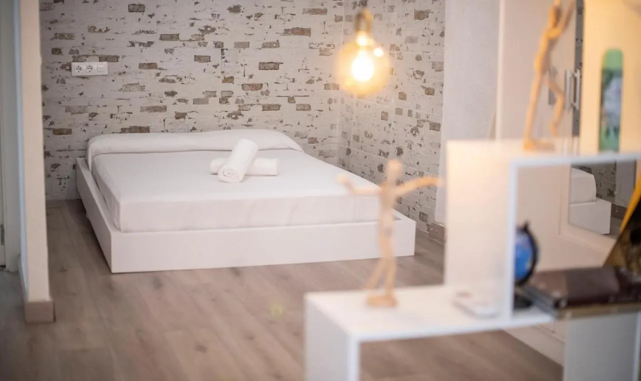 Tarracohomes, Th157 Estudio Contemporaneo Sedassos Tarragona 0*,