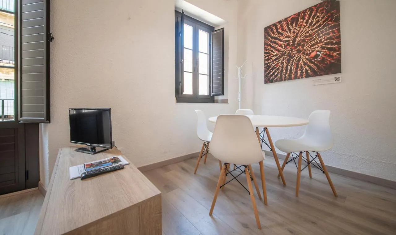 Tarracohomes, Th157 Estudio Contemporaneo Sedassos Tarragona Španělsko